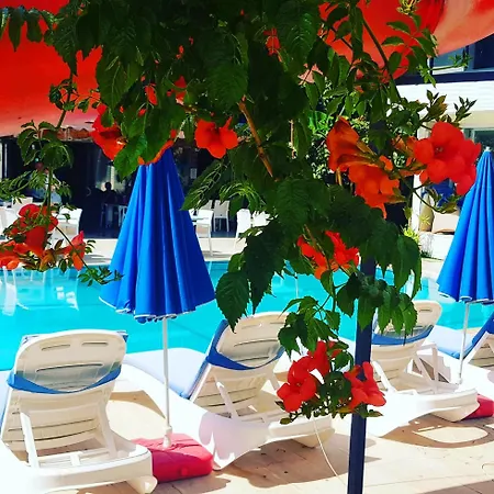 Hotel Garden Alis