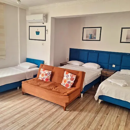 Alis Hotel *