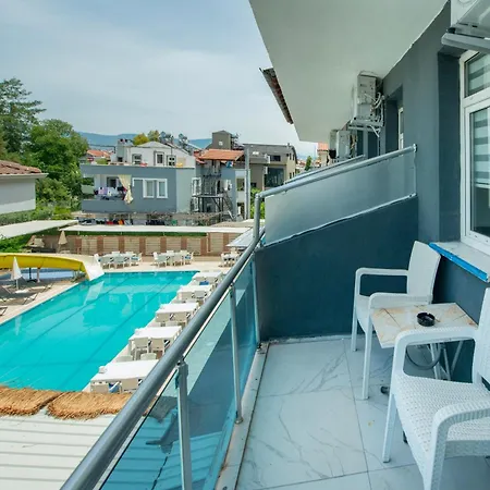 Alis Hotel *
