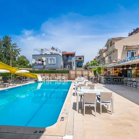 Hotel Garden Alis